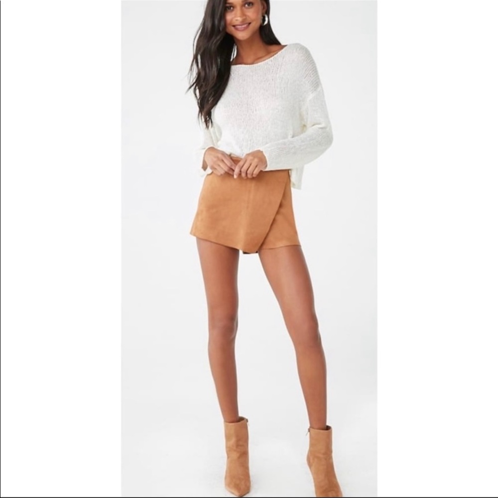 Women’s Tan Suede Skort *NEVER WORN*